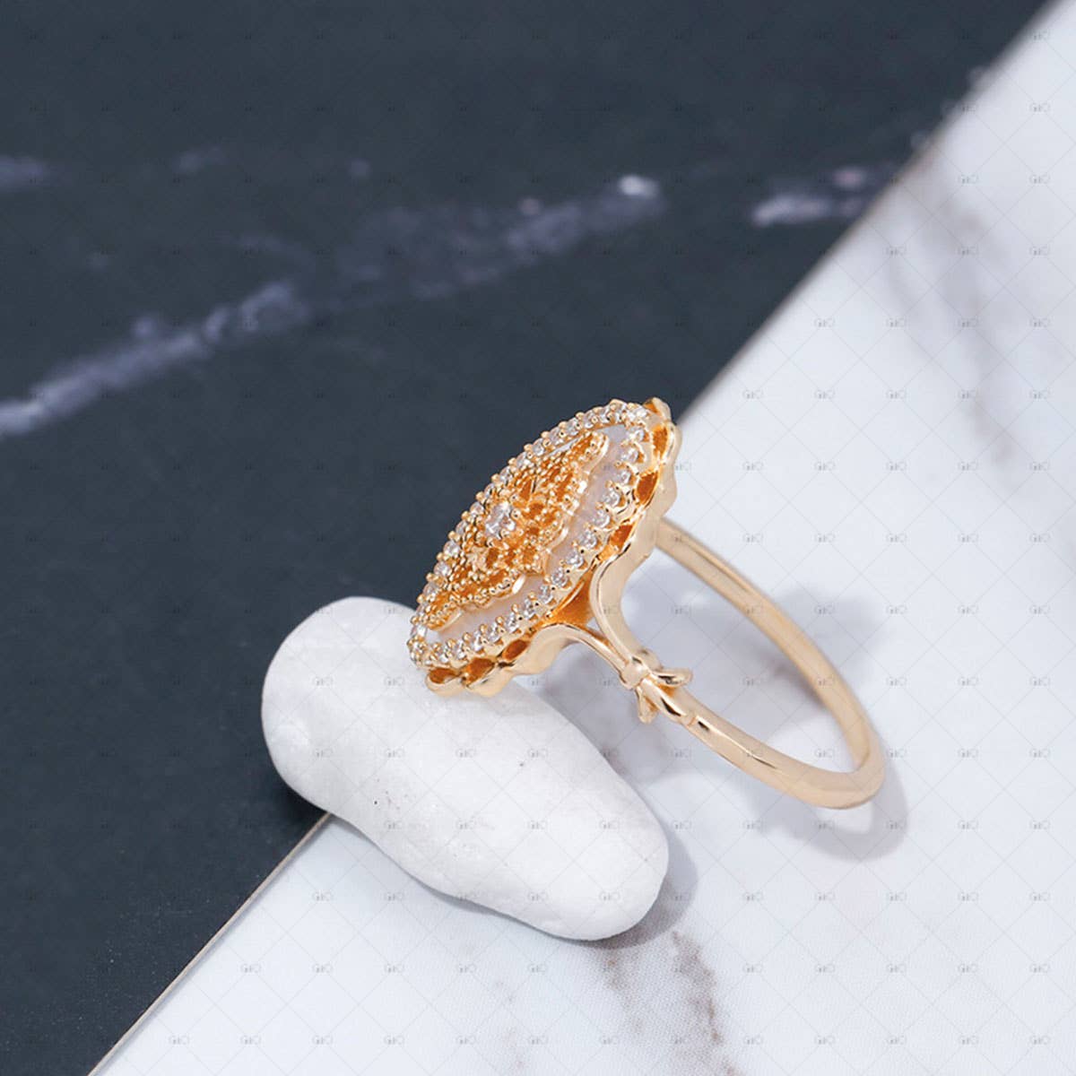S925 Silver Vintage White Shell Zircon Ring: size j