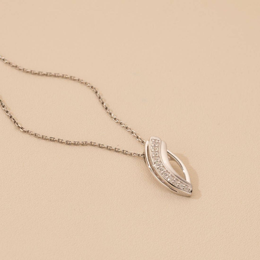 Sterling Silver Enchanted Open Leaf Pendant Hypoallergenic & 925 Sterling silver chain