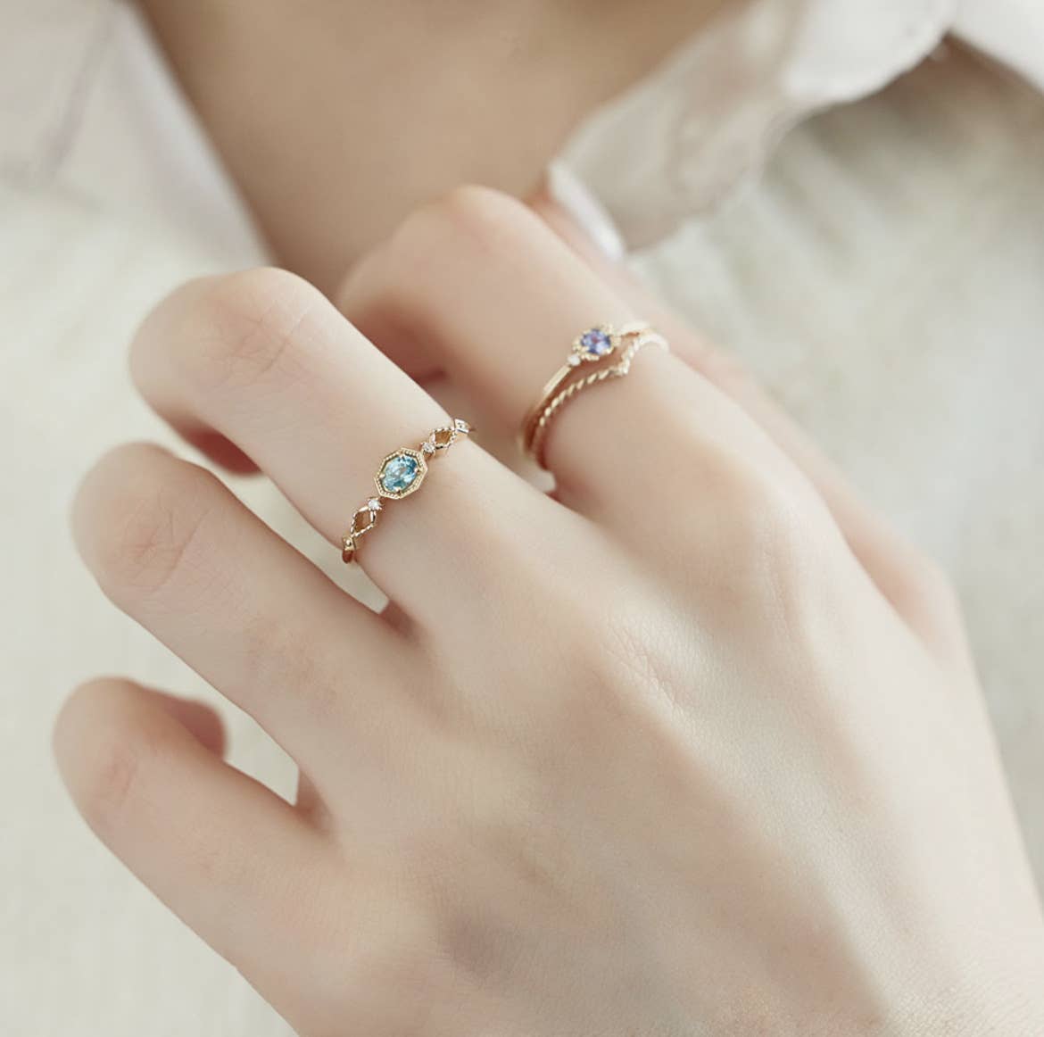 S925 Sterling Silver Apatite and White Zircon Ring: size N