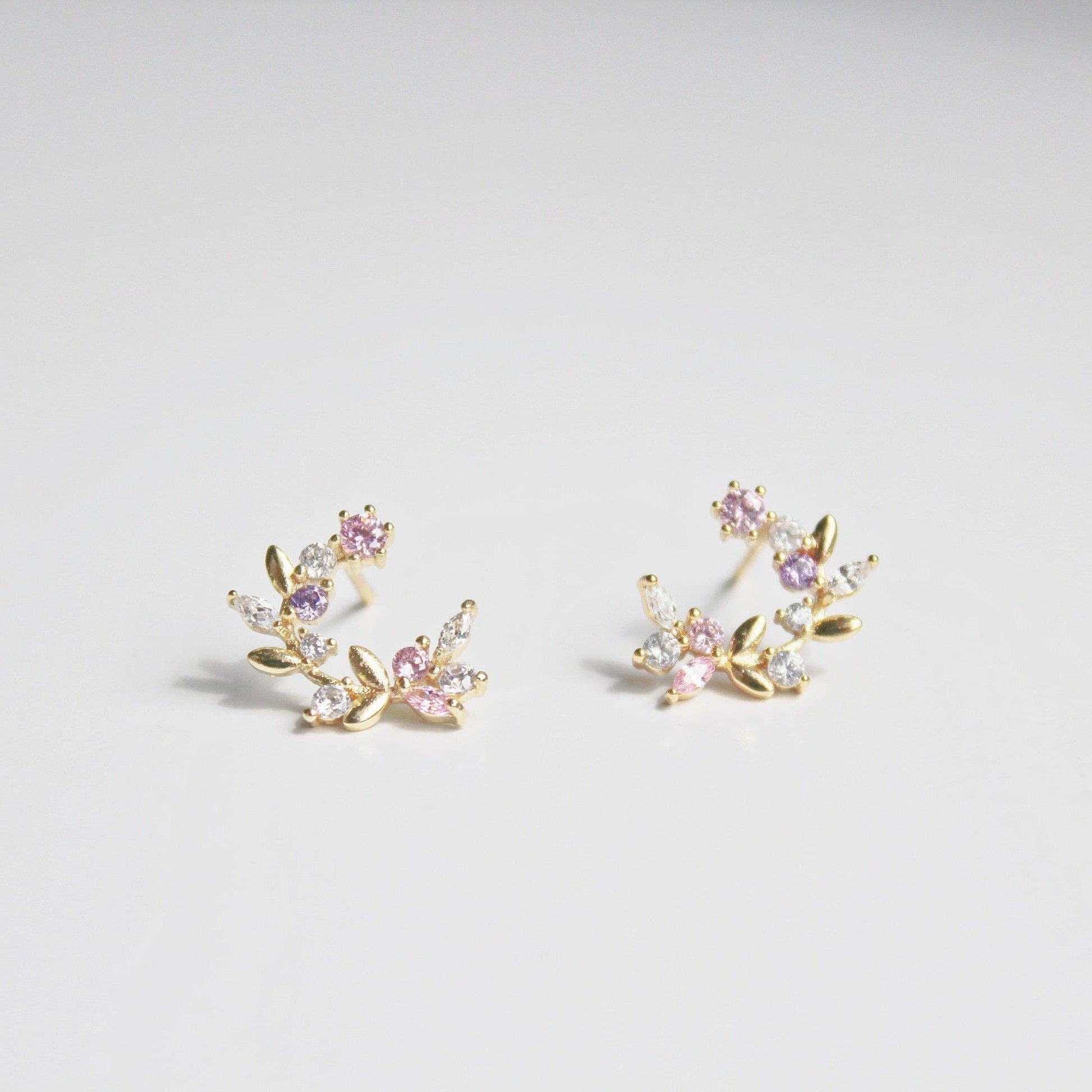 Leaf Wreath Earrings - Pink Crystal Flower Leaves Studs: Brown Crystal