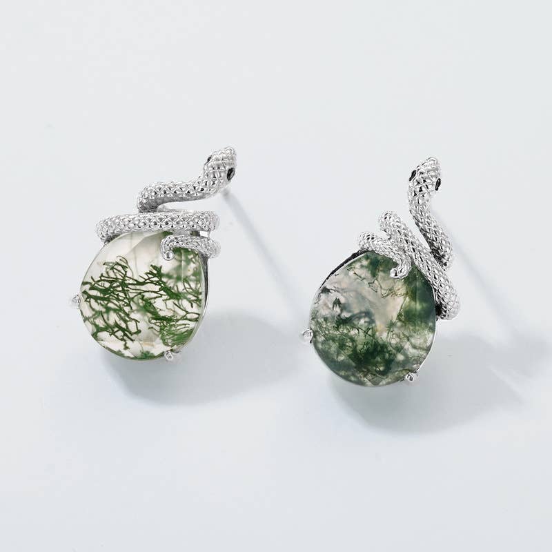 S925 Sterling Silver Snake Coiled Green Moss Stone Necklace: Necklace