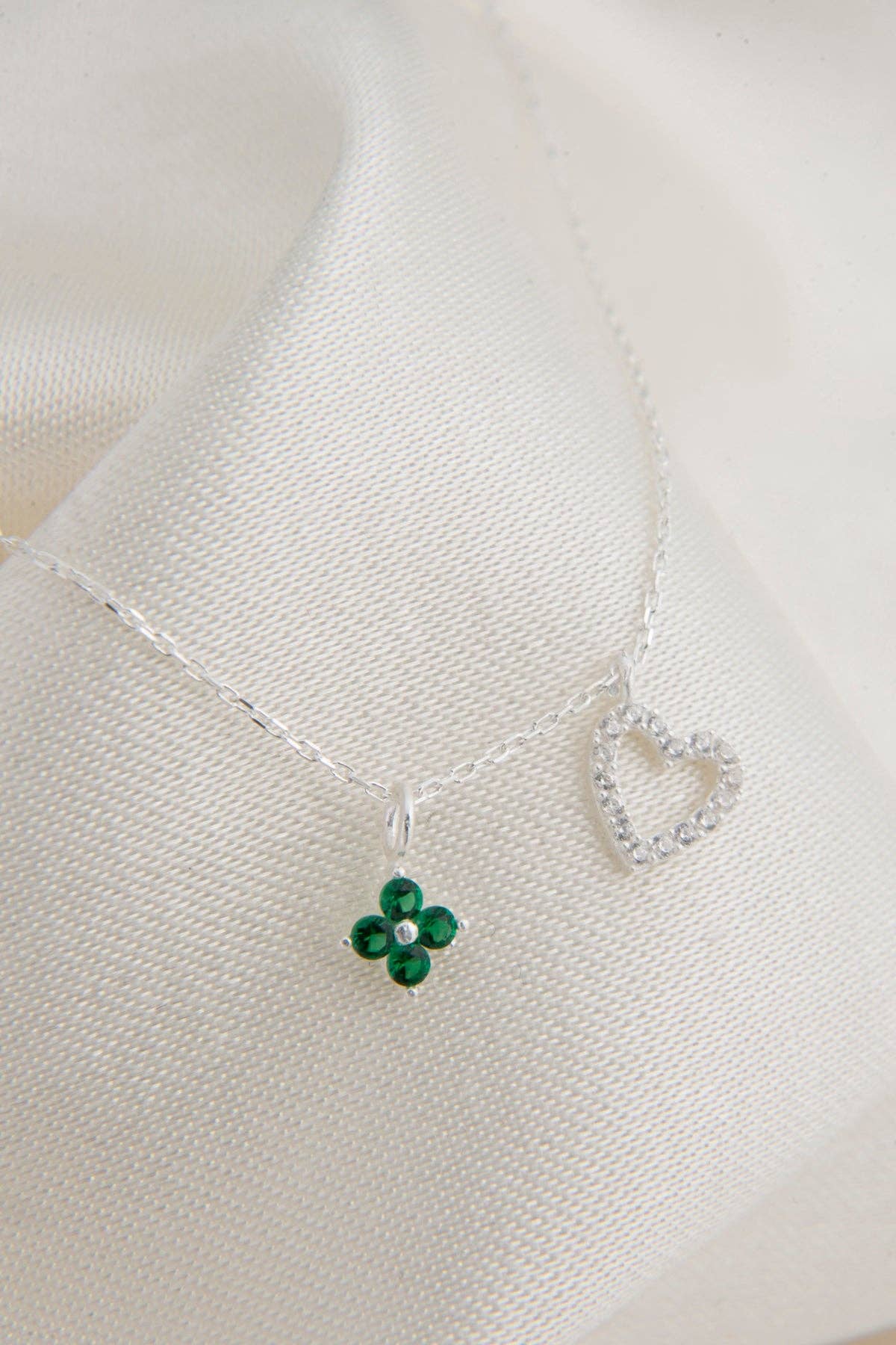 Women's 925 Sterling Silver Necklace with Heart Detail Minimal Design: SILVER