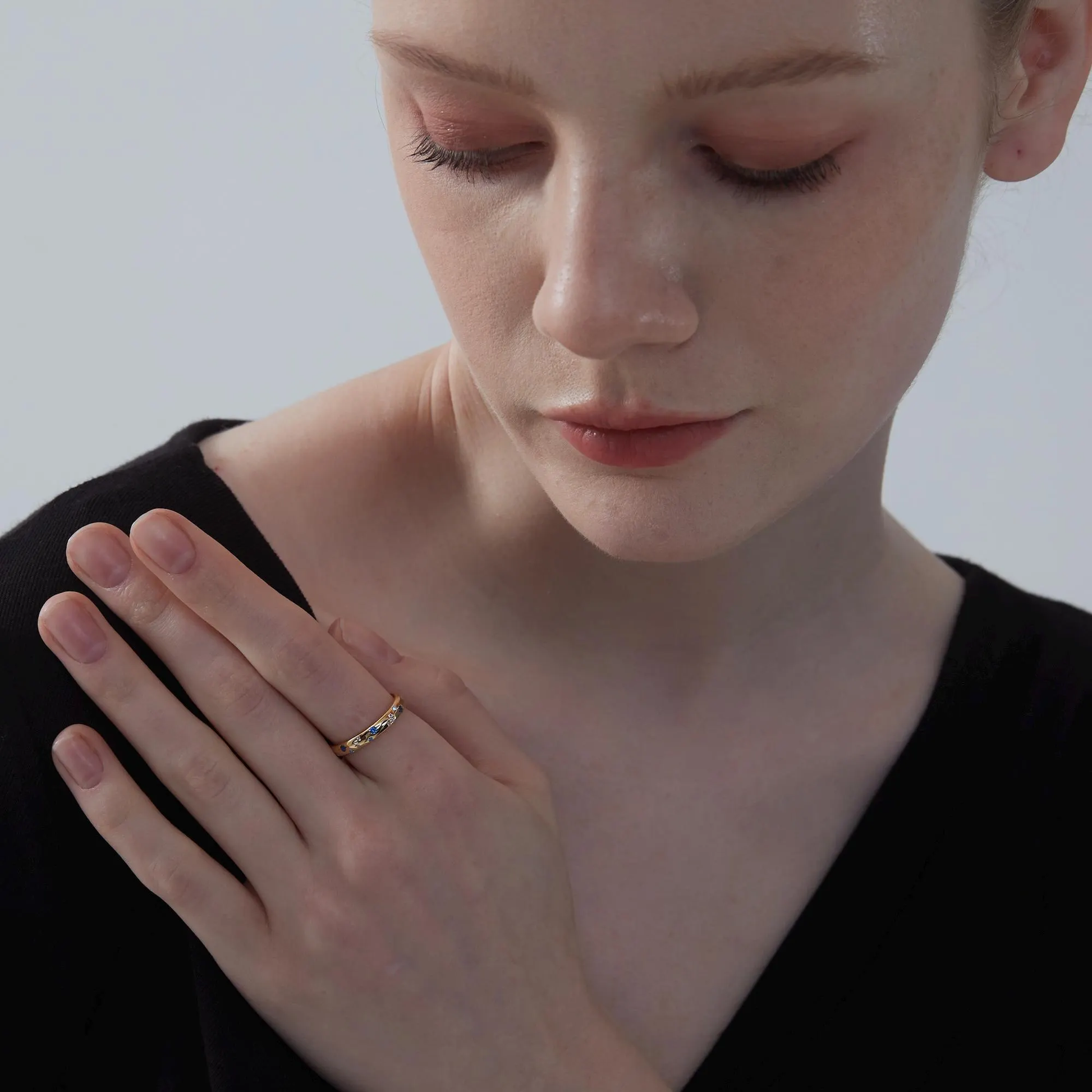 Blue Moon Star Stacking Band Ring in 925 Sterling Silver: Gold size T1/2 or Q