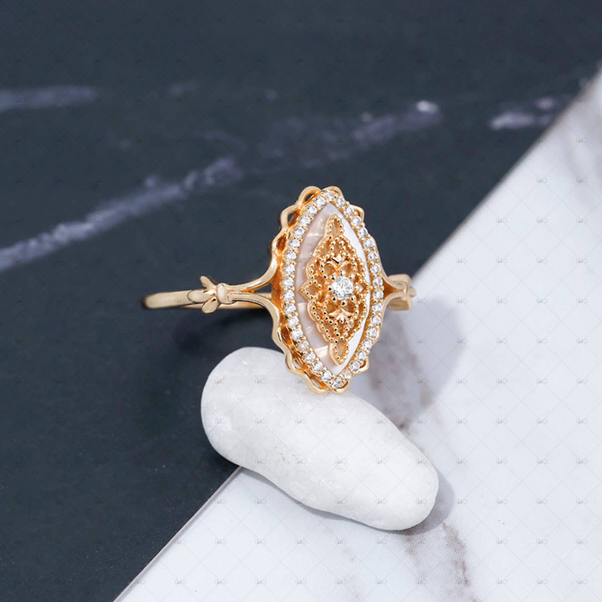 S925 Silver Vintage White Shell Zircon Ring: size j