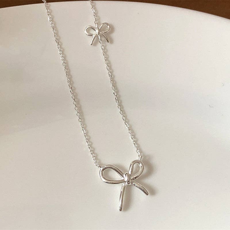 Cute Double Bow Tie Bowknot Necklace in 925 Sterling Silver