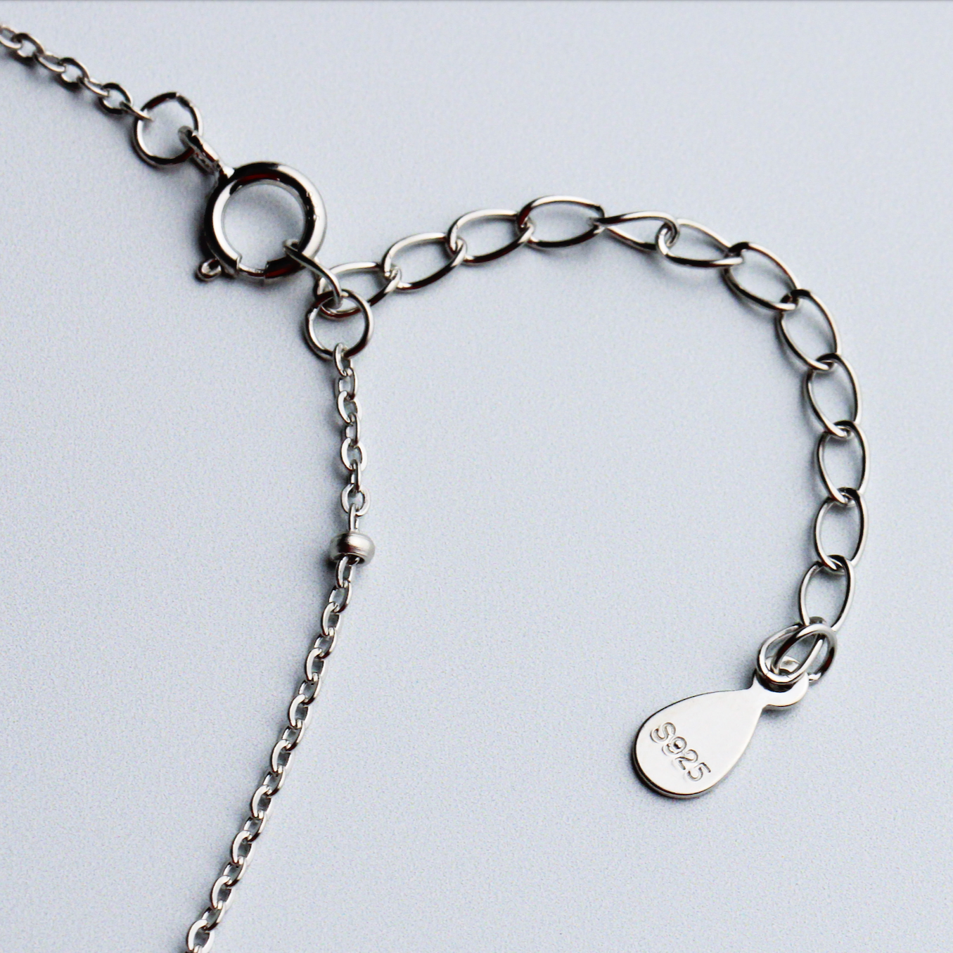 Sterling Silver Green Crystal Chain Necklace: Silver