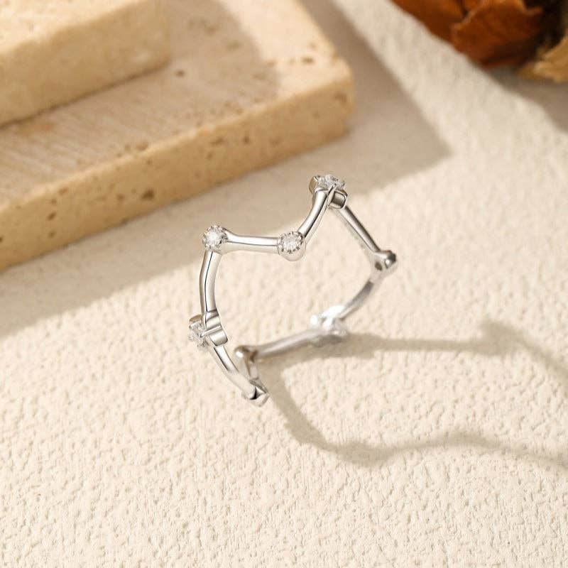 Moissanite Irregular Line Band Ring in 925 Sterling Silver: size Q
