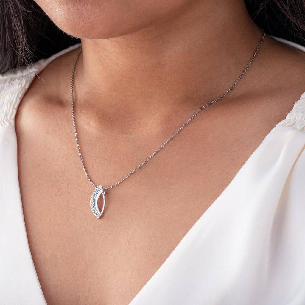Sterling Silver Enchanted Open Leaf Pendant Hypoallergenic & 925 Sterling silver chain