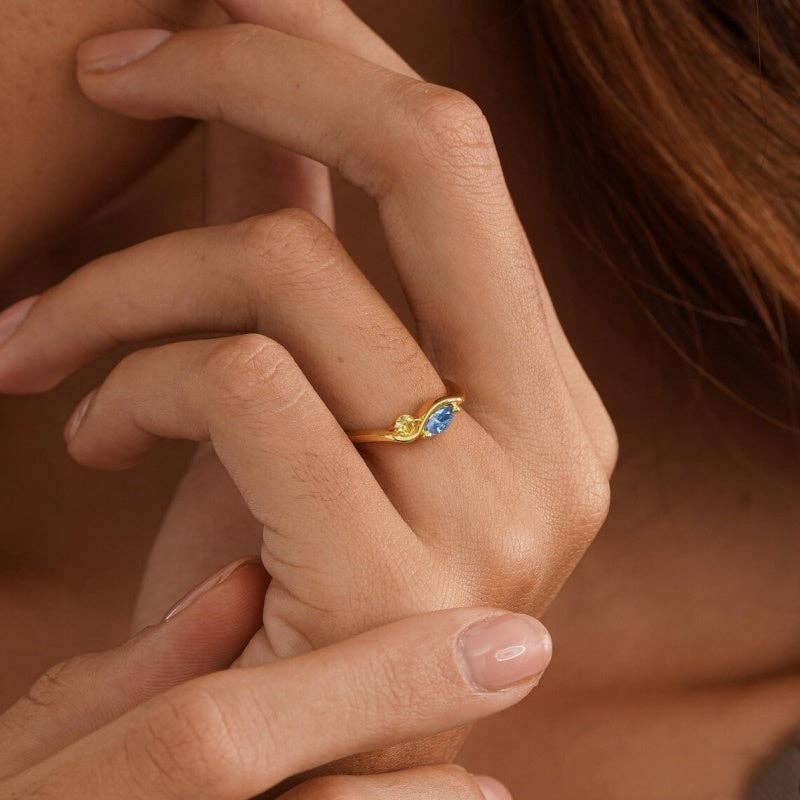 Two-Tone Double Shape Wave Band Ring in 925 Sterling Silver: size U