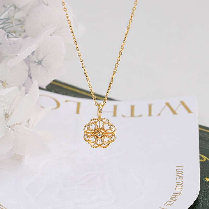 925 Sterling Silver Medieval Hollow Pattern Petal Necklace