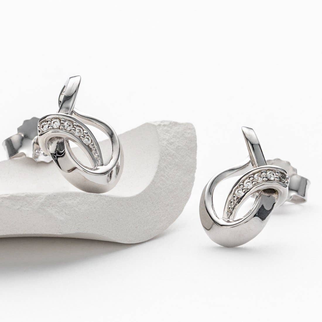 Sterling Silver Ribboned Teardrop Earrings Hypoallergenic