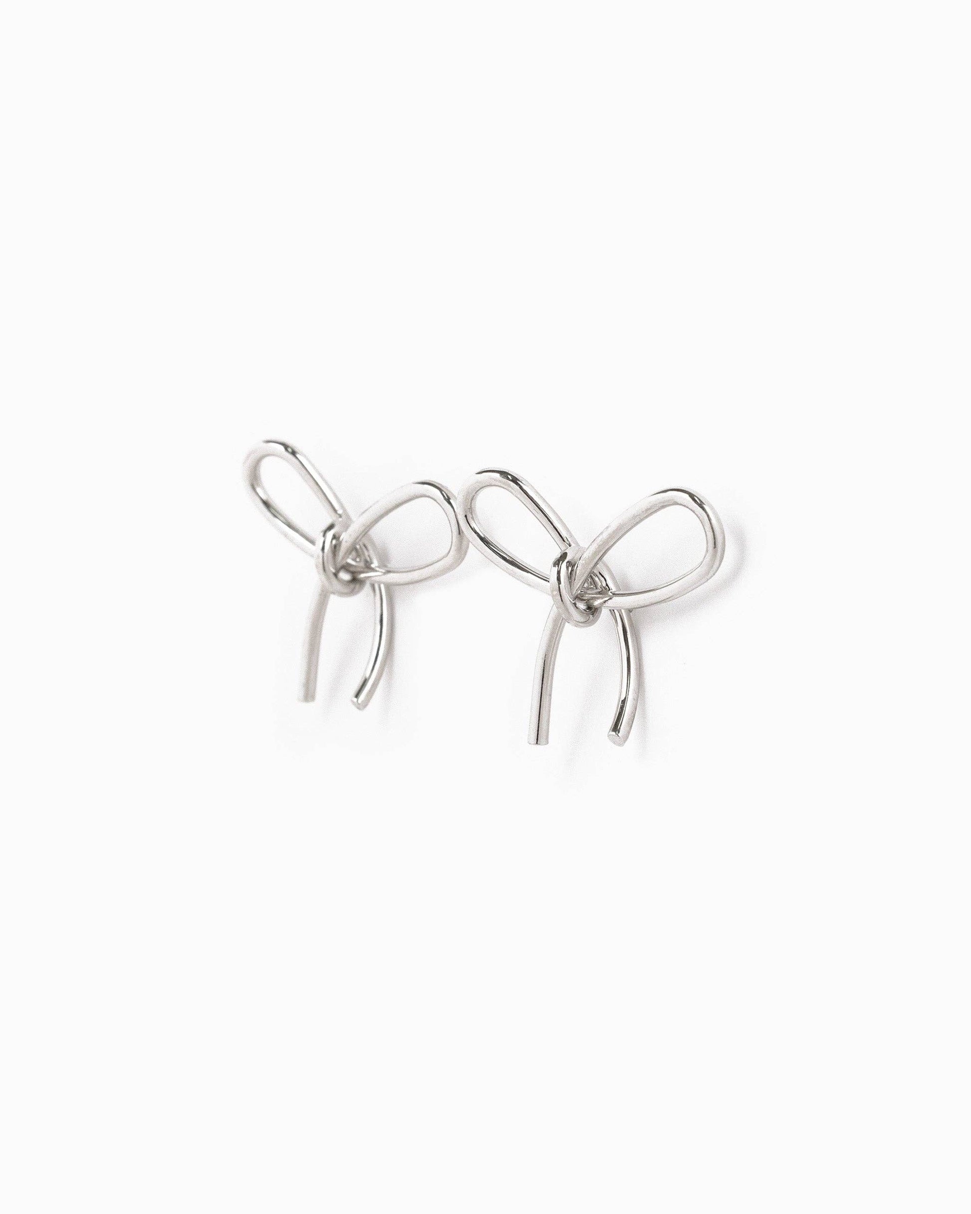 Thin Line Bow Stud Earrings: Gold