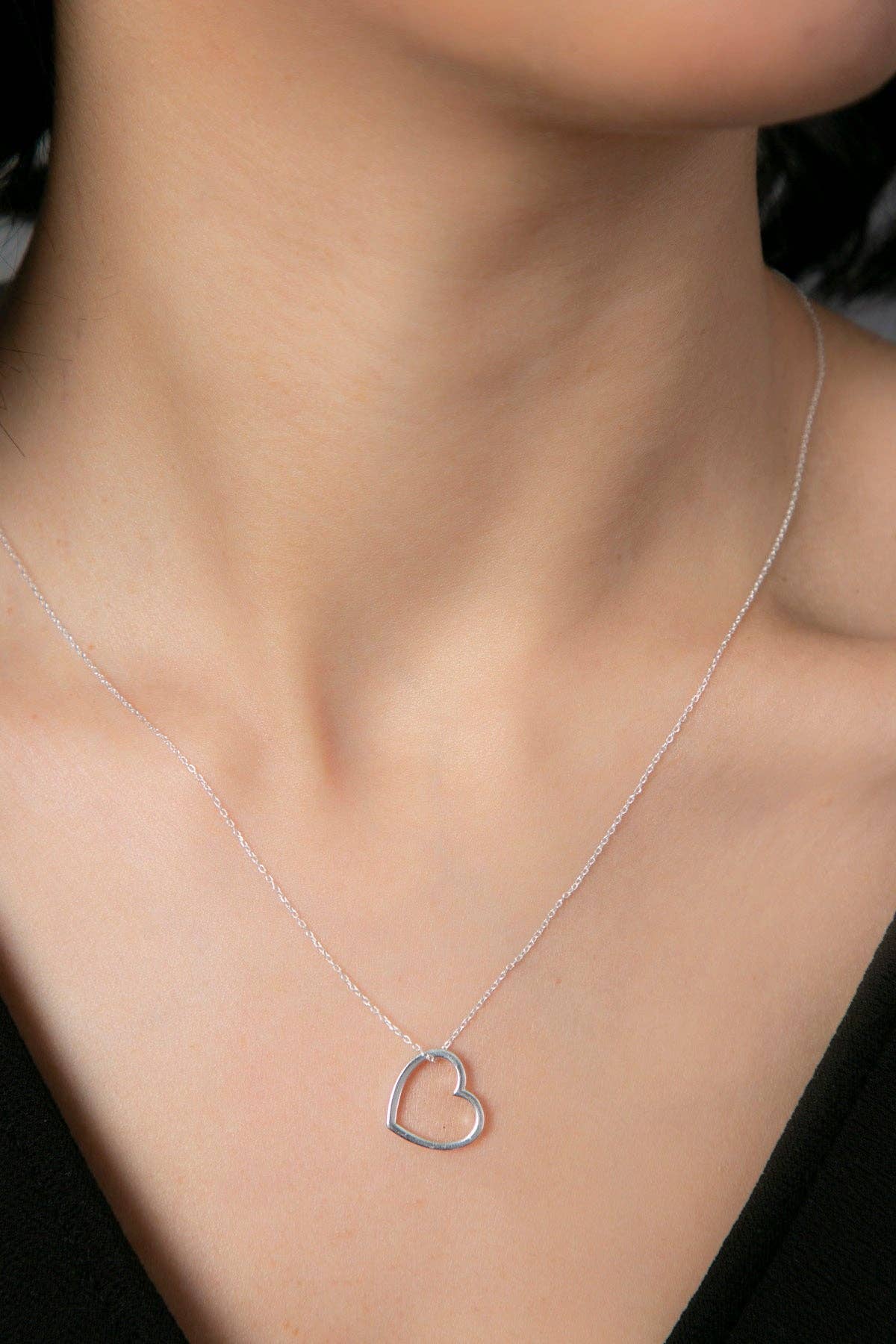 Women's 925 Sterling Silver Heart Necklace: SILVER