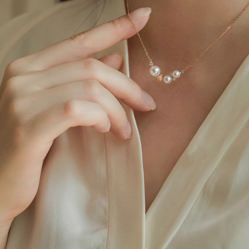 Dainty Star Pearl Pendent Necklace in 925 Sterling Silver: Gold