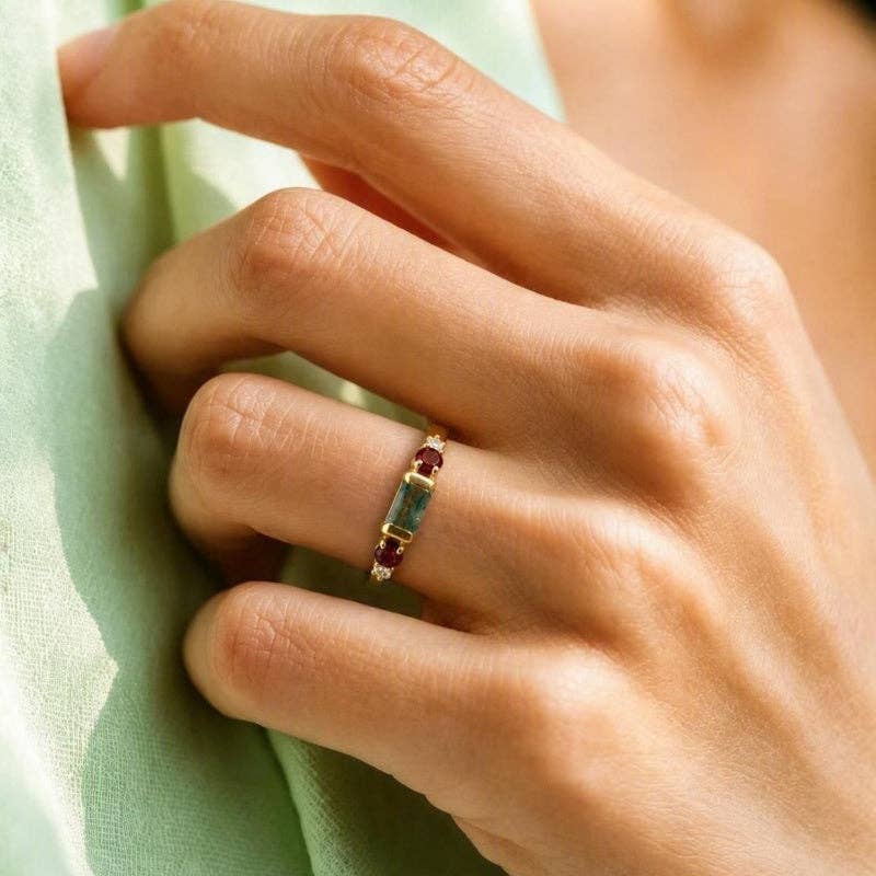 Moss Agate Red Multi-Stone Band Ring in 925 Sterling Silver: size N