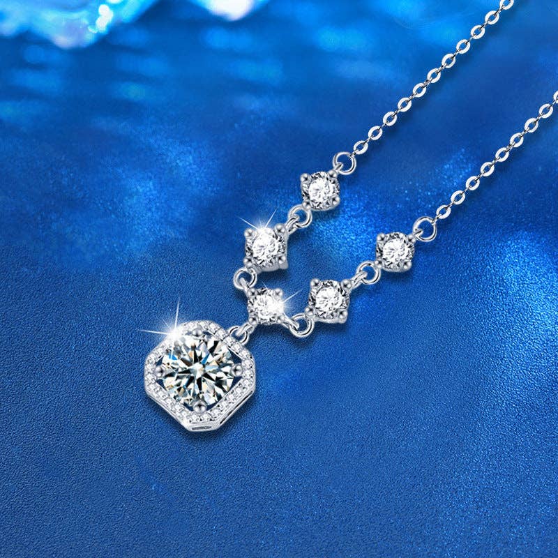 Dainty Round Moissanite Holo Necklace in 925 Sterling Silver