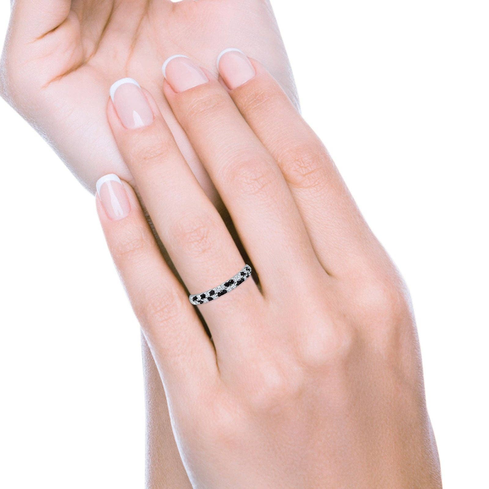 Half Eternity Band CZ & Black CZ: Cubic Zirconia size R