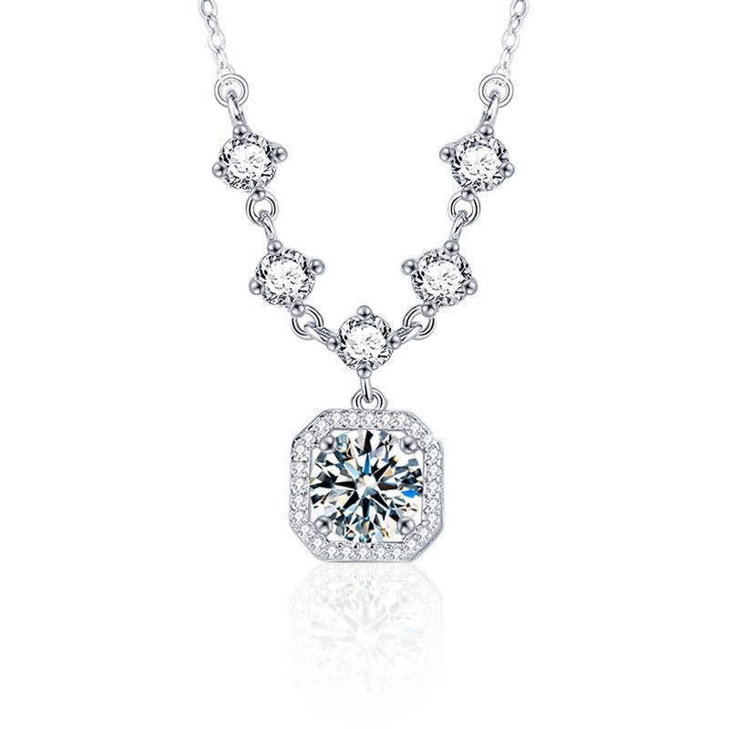 Dainty Round Moissanite Holo Necklace in 925 Sterling Silver