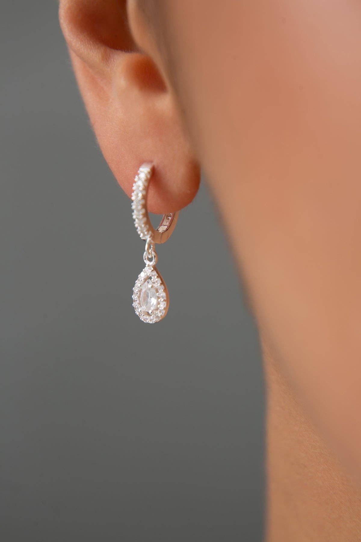 Women's "Waterdrop" Model 925 Sterling Silver Earrings: SILVER