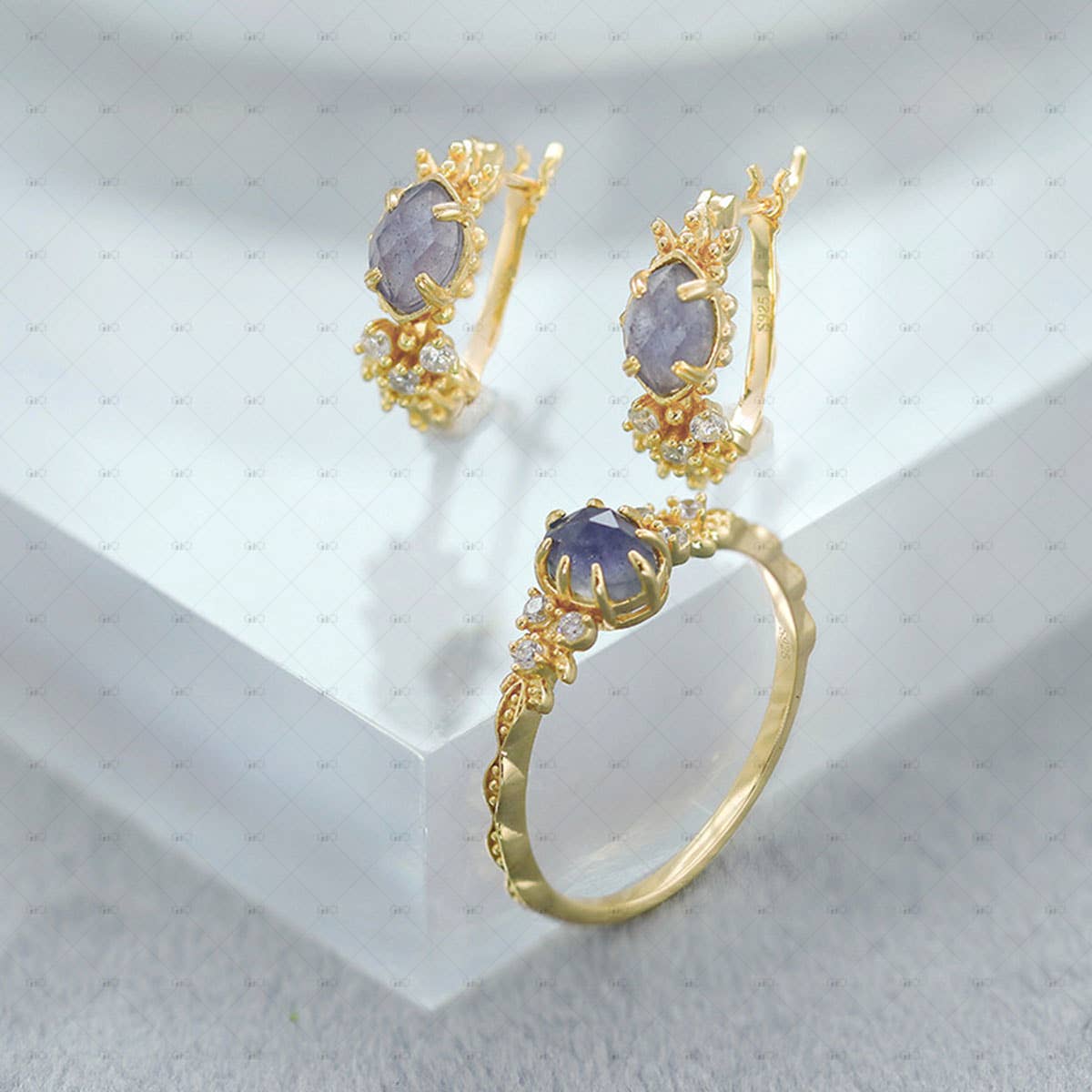 S925 Sterling Silver 14k Gold Plated Cordierite Ring: 7 size N