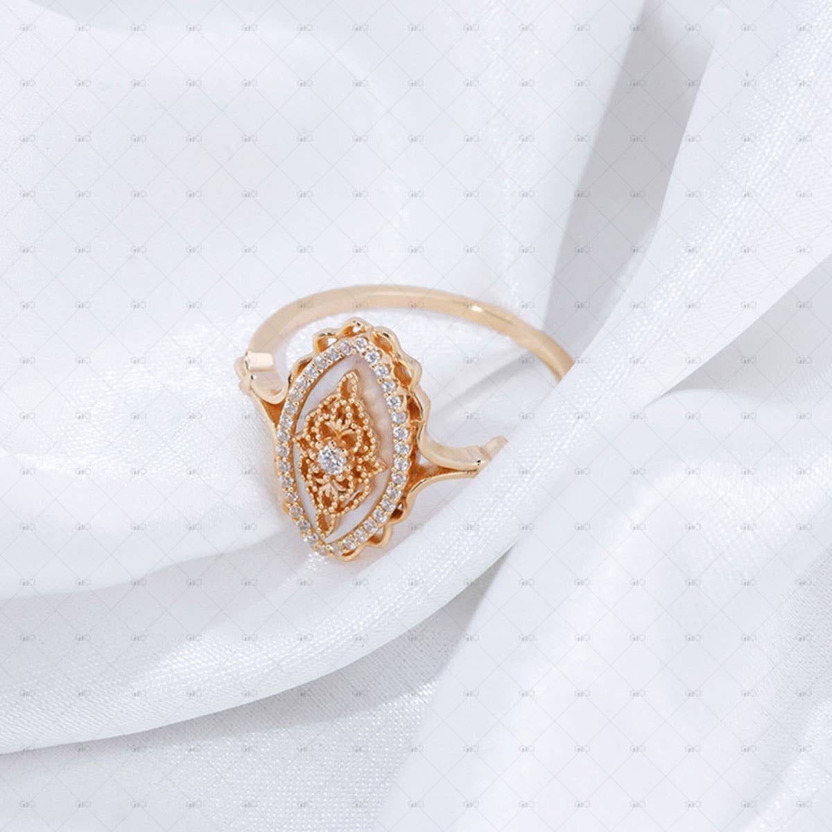 S925 Silver Vintage White Shell Zircon Ring: size j