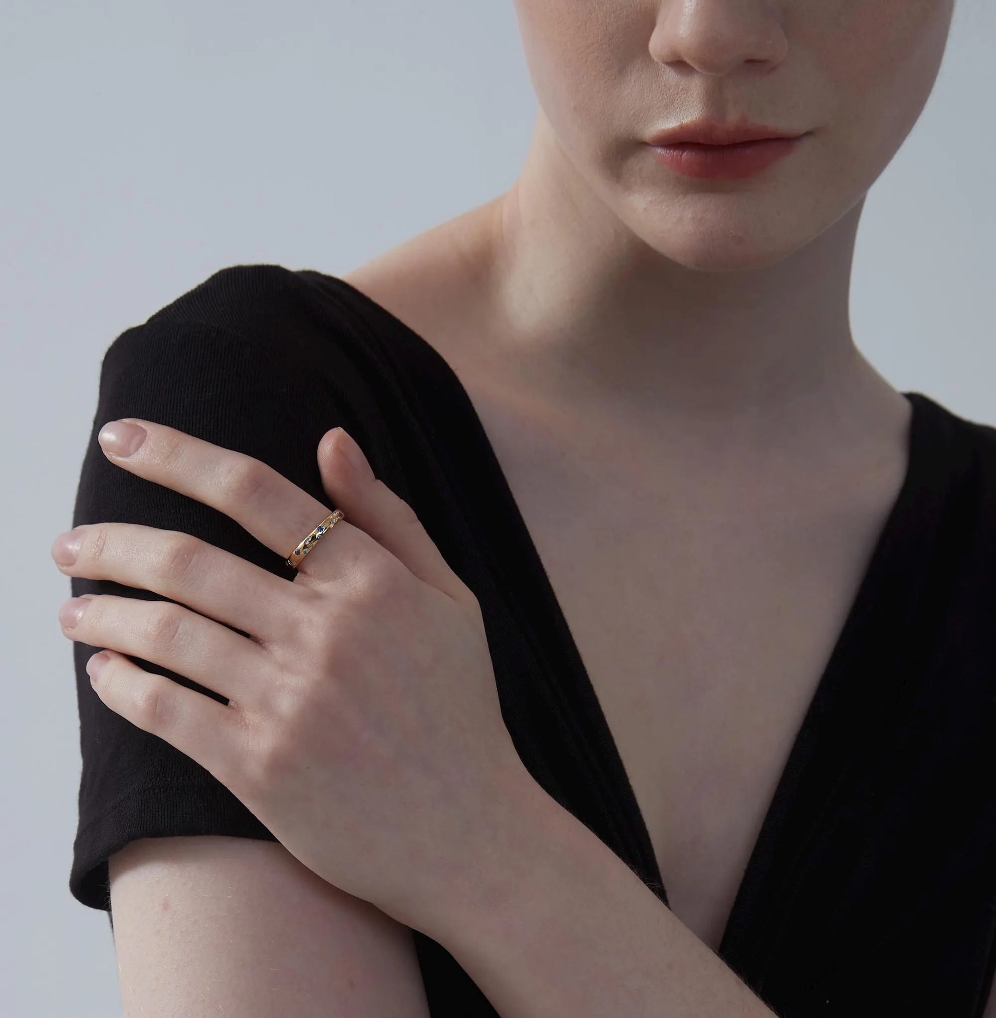 Blue Moon Star Stacking Band Ring in 925 Sterling Silver: Gold size S