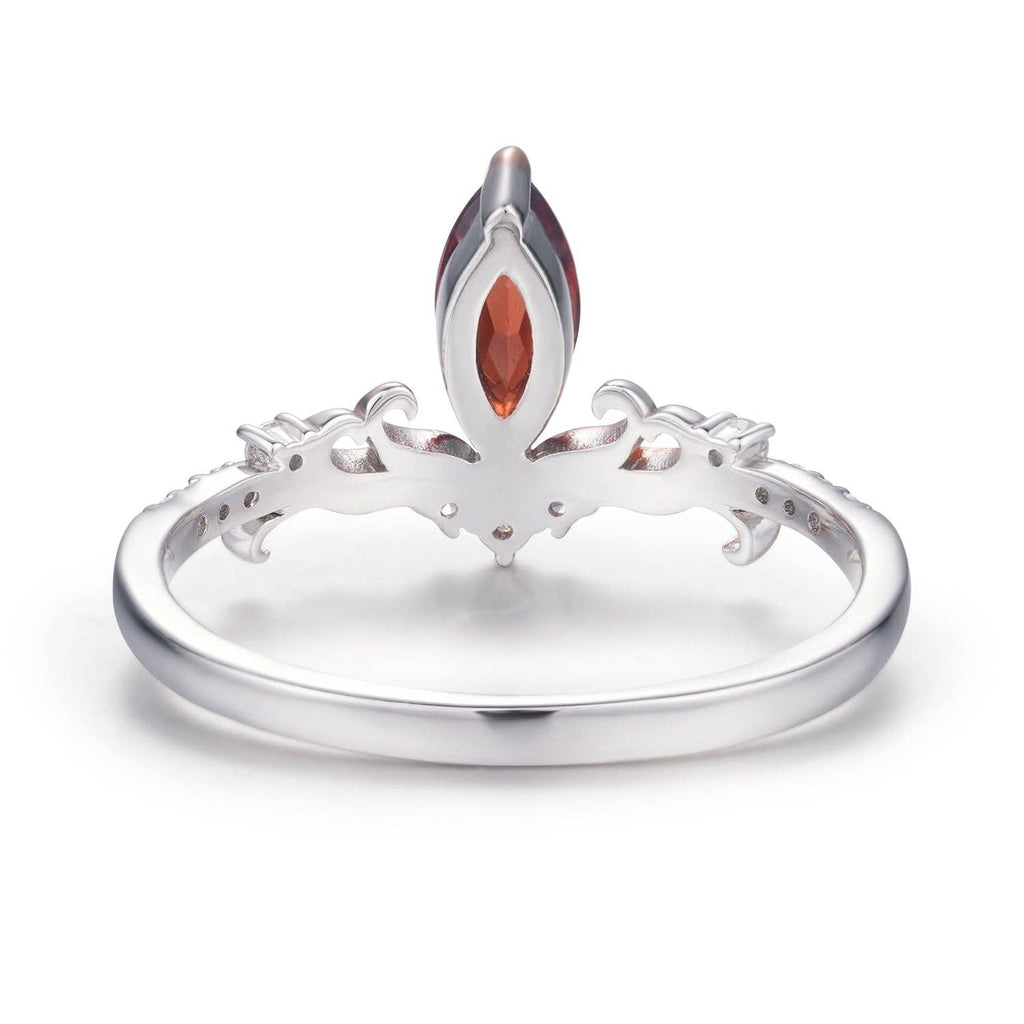 Fire Ring : White Gold Vermeil. Size 8 P1/2