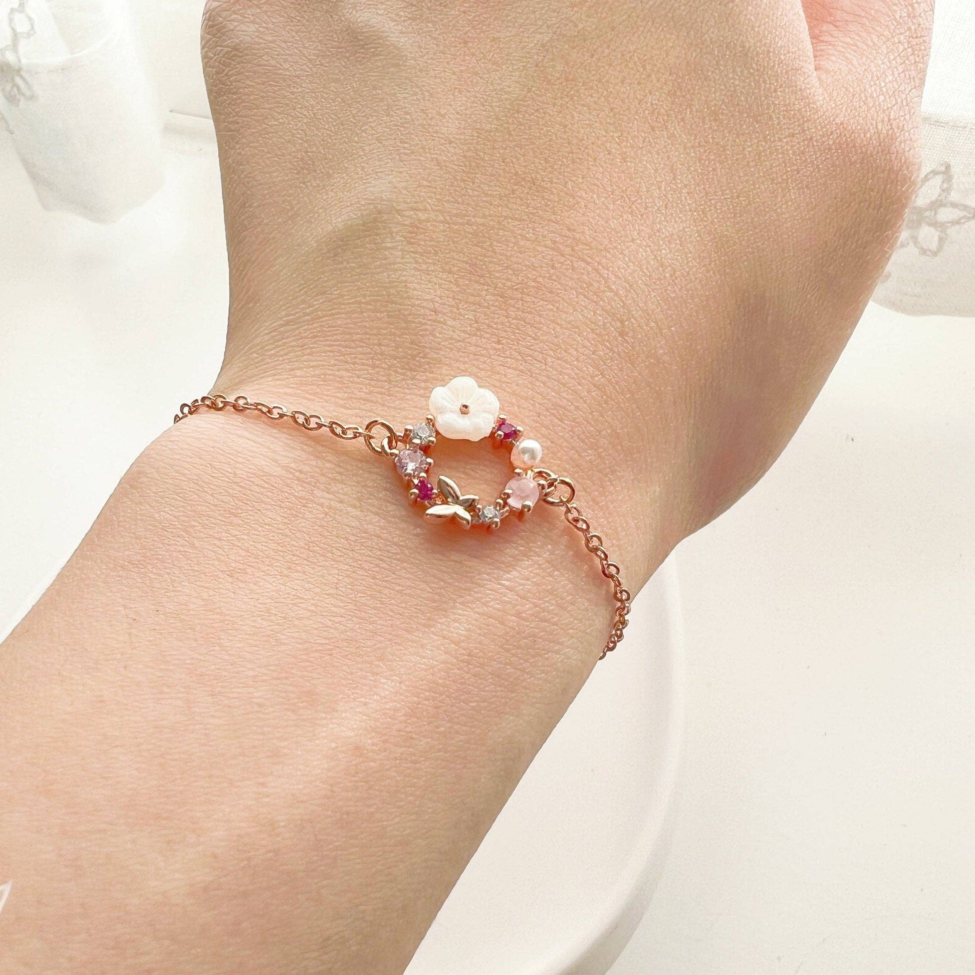 Rose Gold Flower Wreath Bracelet - Adjustable Chain