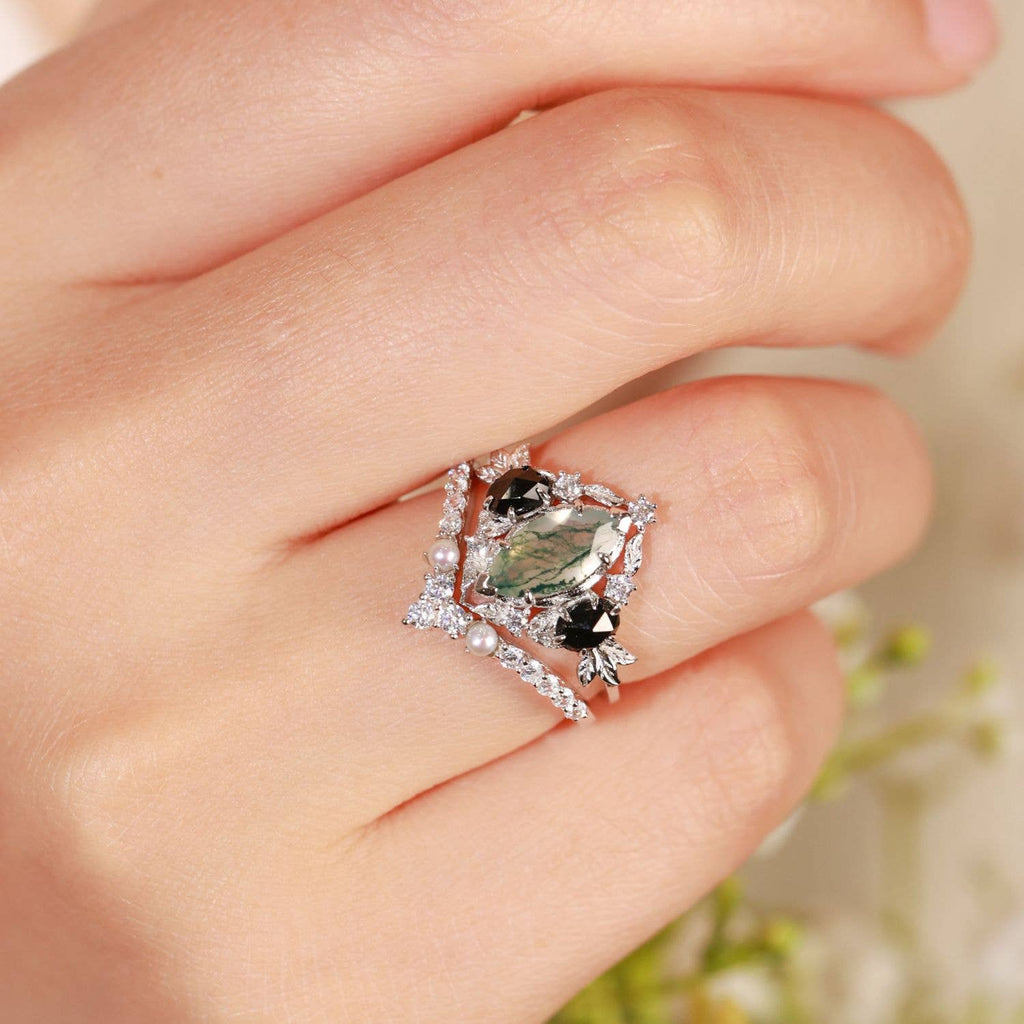 Noctis Moss Agate Black Onyx Ring©: White Gold Vermeil size T1/2