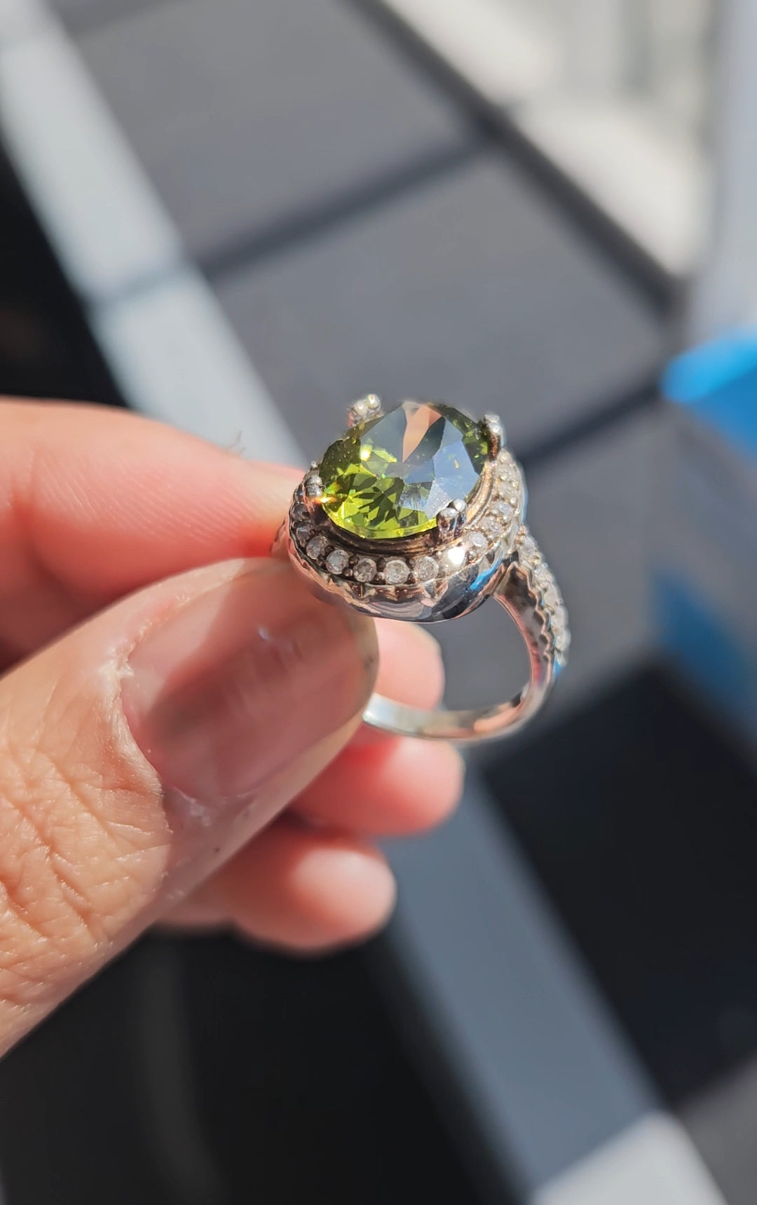 Peridot and cz sterling silver ring size 01/2